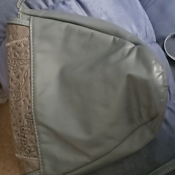 Leather shoulder bag - Picture 4 of 5